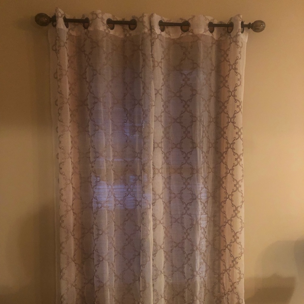 Set of curtains (2) with rods!